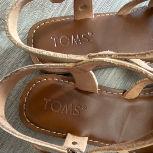 TOMS Lexie Sandstorm Leather Metallic sandals - Picture 8 of 13